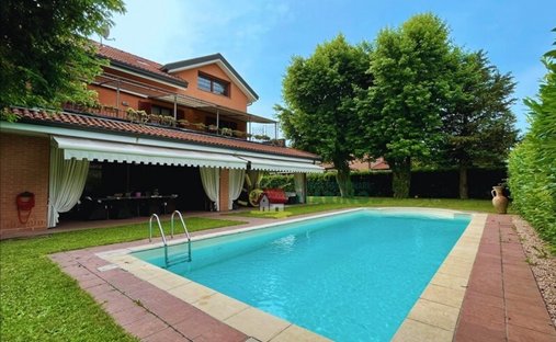 Villa in Segrate Centro, Milano San Felice, Lombardy 1