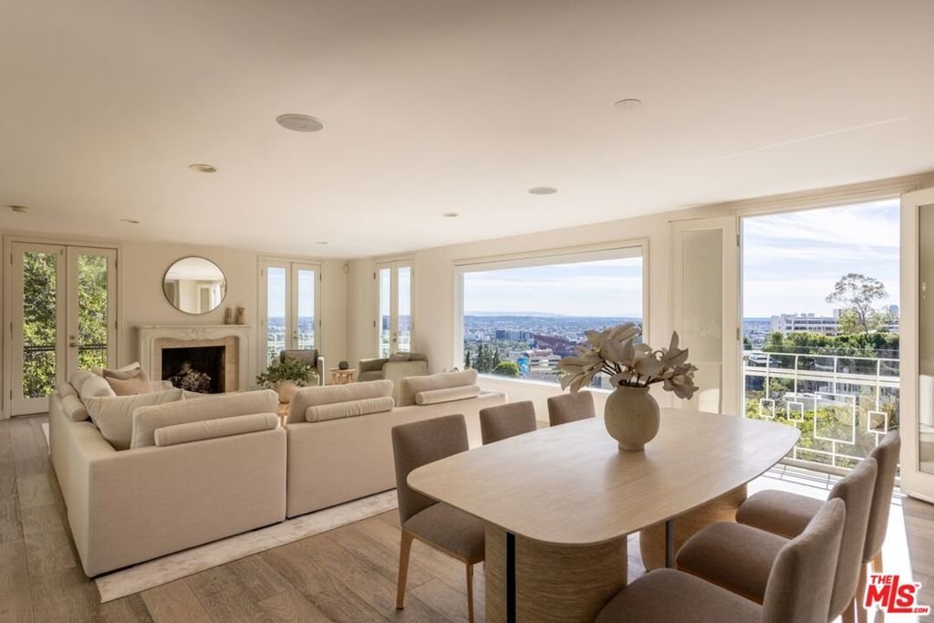 House in Los Angeles, California, United States 1 - 18229818