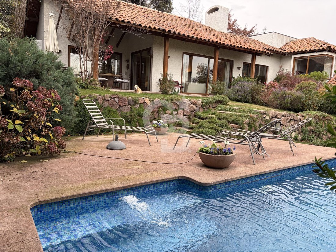 House in Lo Barnechea, Santiago Metropolitan Region, Chile 1 - 18224197