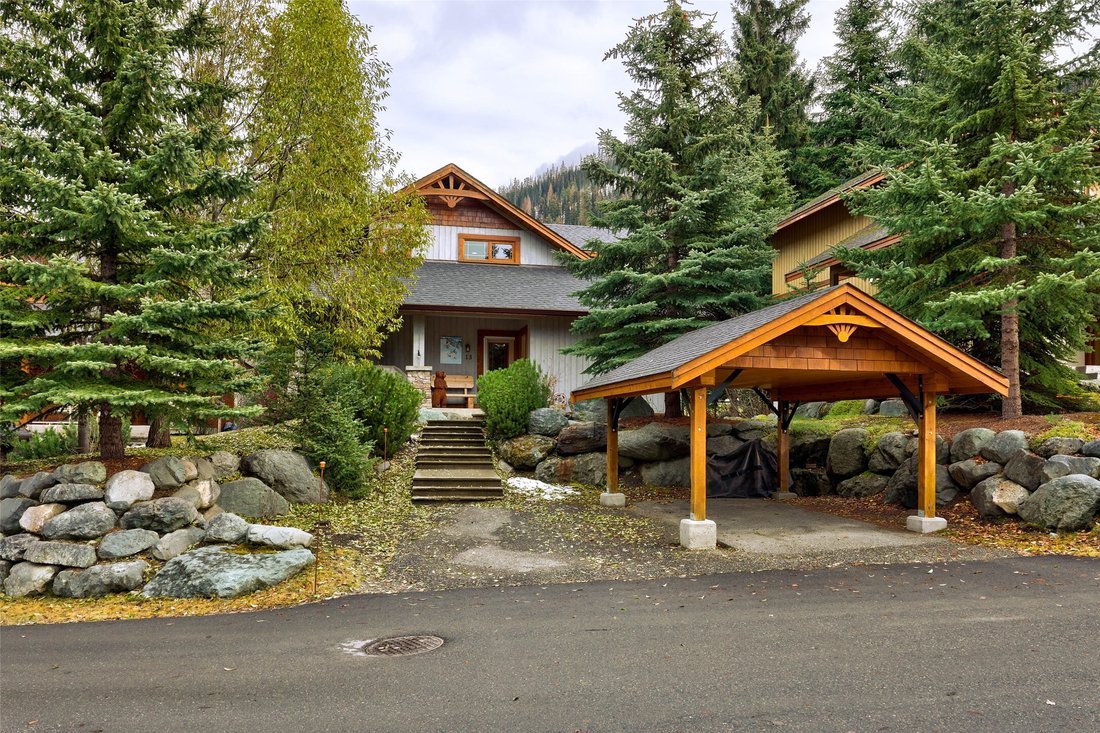 House in Sun Peaks, British Columbia, Canada 1 - 17714737