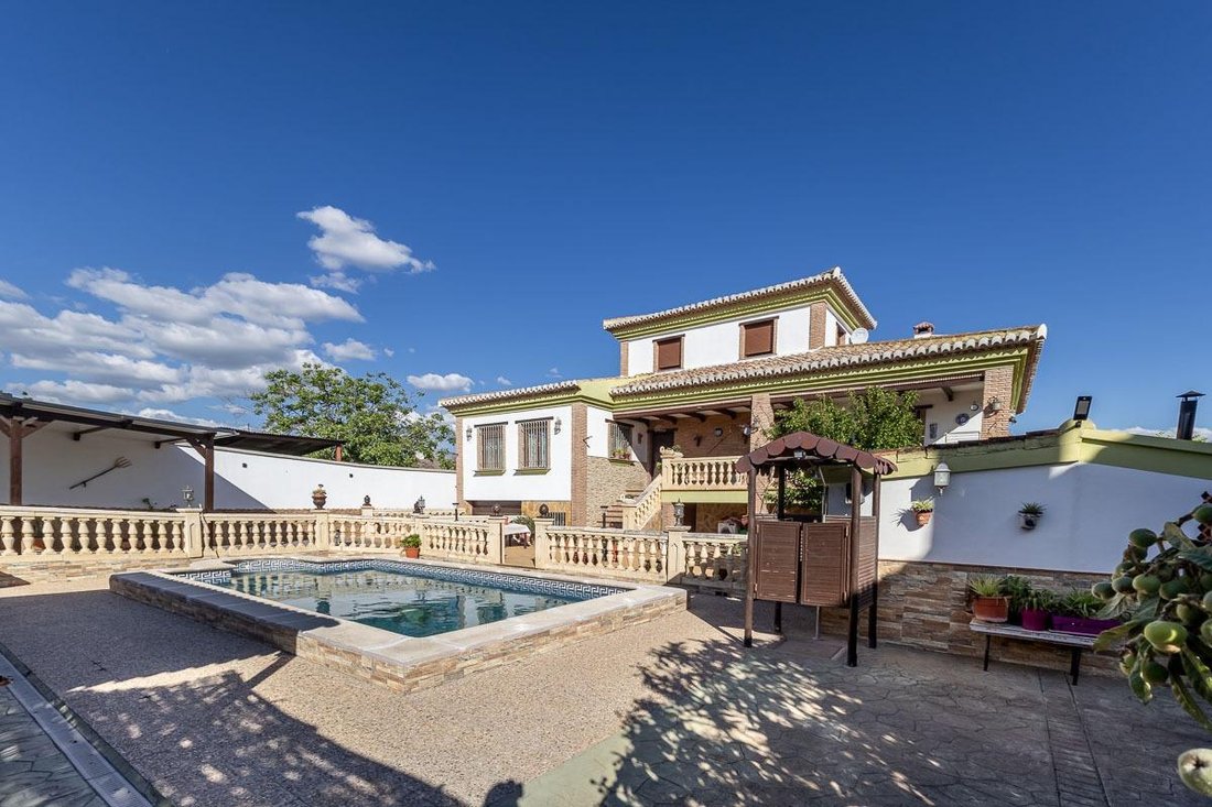 Villa in Albolote, Andalusia, Spain 1 - 18228694