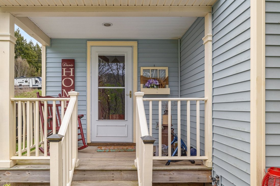 House in Cambridge, Vermont, United States 3 - 18223727