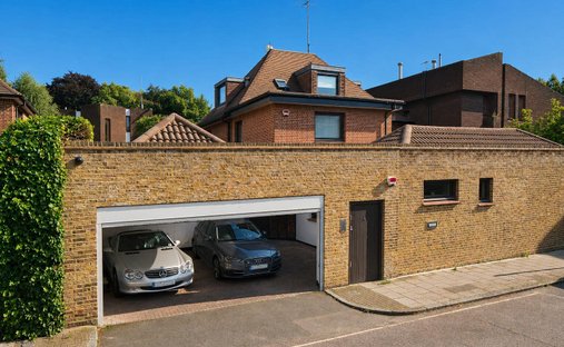 House in St John's Wood, Westminster, England 1