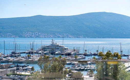 Apartment in Tivat, Tivat Municipality, Montenegro 1