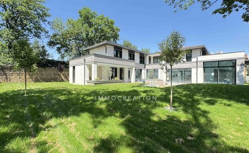 Estate in Écully, Auvergne-Rhône-Alpes, France 1