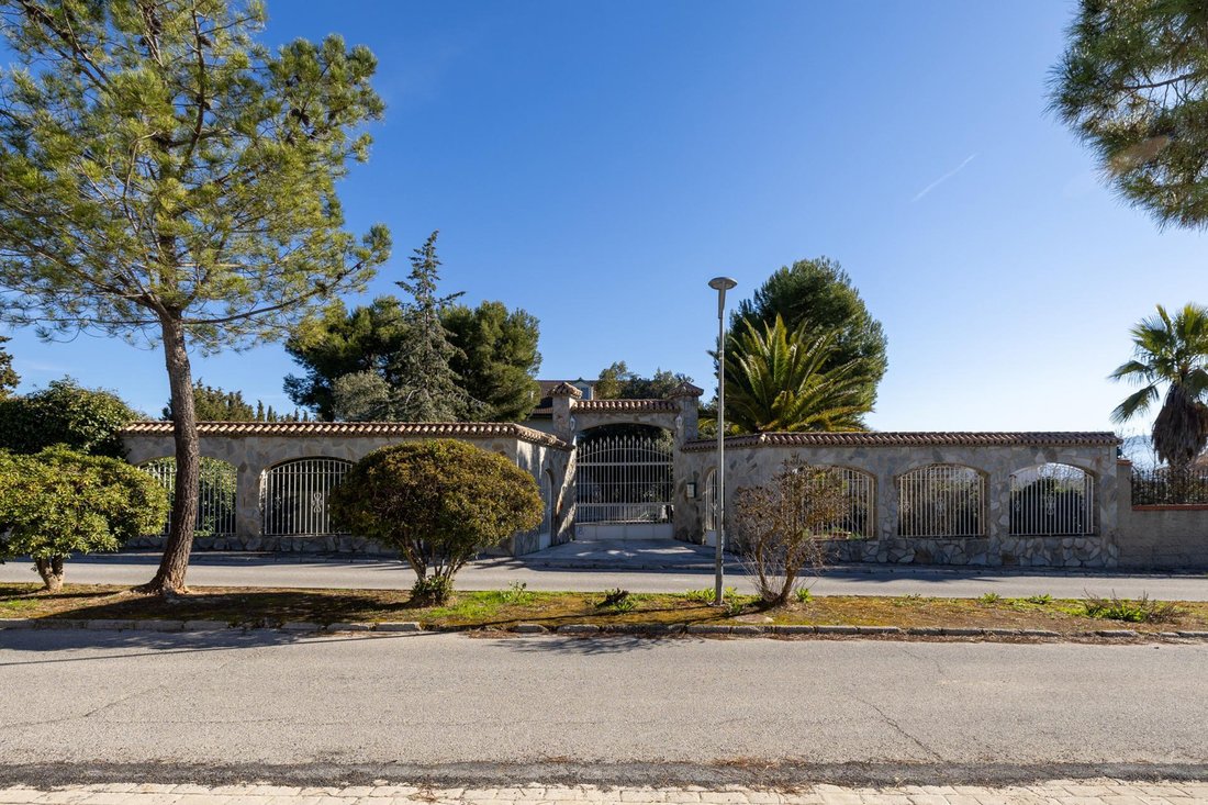 Villa in Atarfe, Andalusia, Spain 2 - 18228653