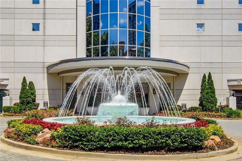 Condo in Atlanta, Georgia, United States 2 - 18230647