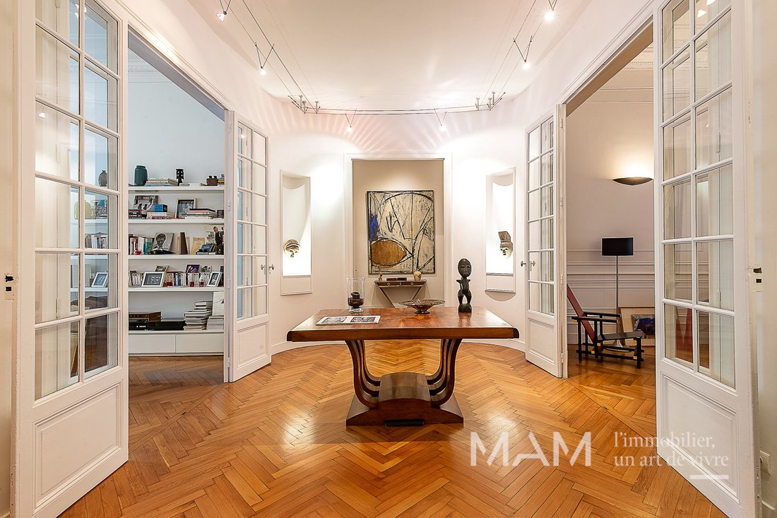 Apartment in Castellane, 6e Arrondissement, Marseille 2 - 18230405