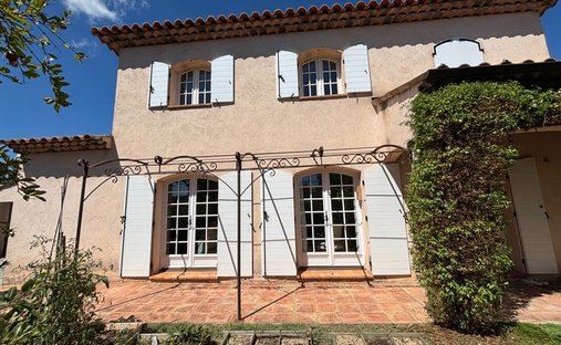 House in Les Indes les-Groulles, Mouans-Sartoux, France 1