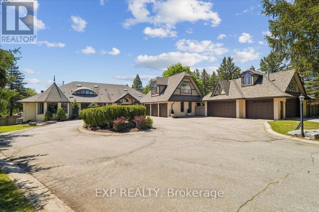 House in King, Ontario, Canada 1 - 18230984