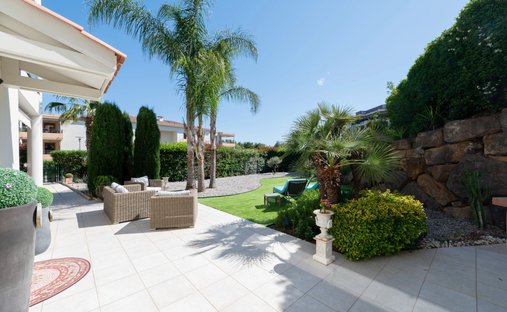 Apartment in Estérel Plage-Logis de l'Aspé-Péguière, Saint-Raphaël, France 1