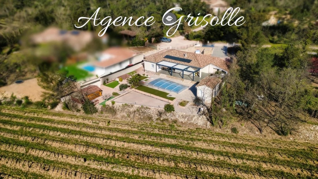 Villa in Forcalqueiret, Provence-Alpes-Côte d'Azur, France 1 - 17556825