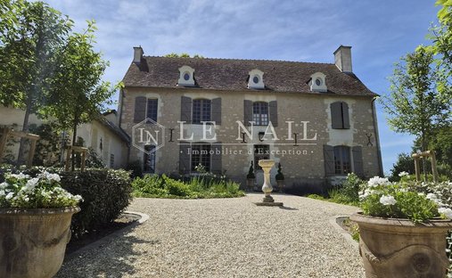 House in Loches, Centre-Val de Loire, France 1
