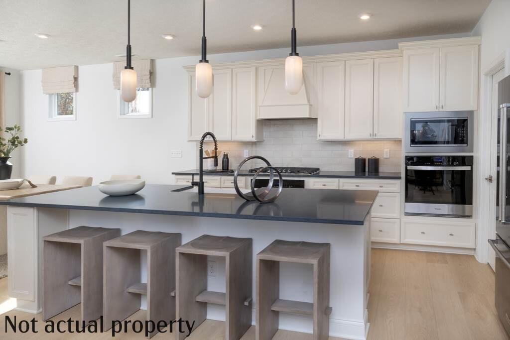 Condo in Lewis Center, Ohio, United States 3 - 18233672