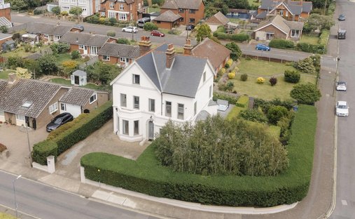 Luxury water view houses for sale in Old Felixstowe, Felixstowe ...