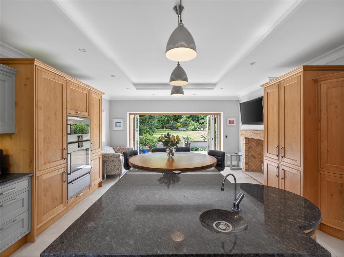 House in Eden Park, Bromley, England 2 - 18230030