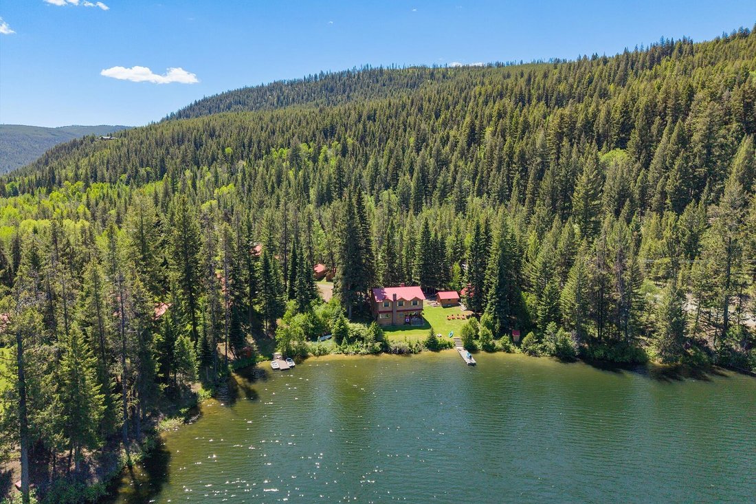 House in Summerland, British Columbia, Canada 1 - 18227112
