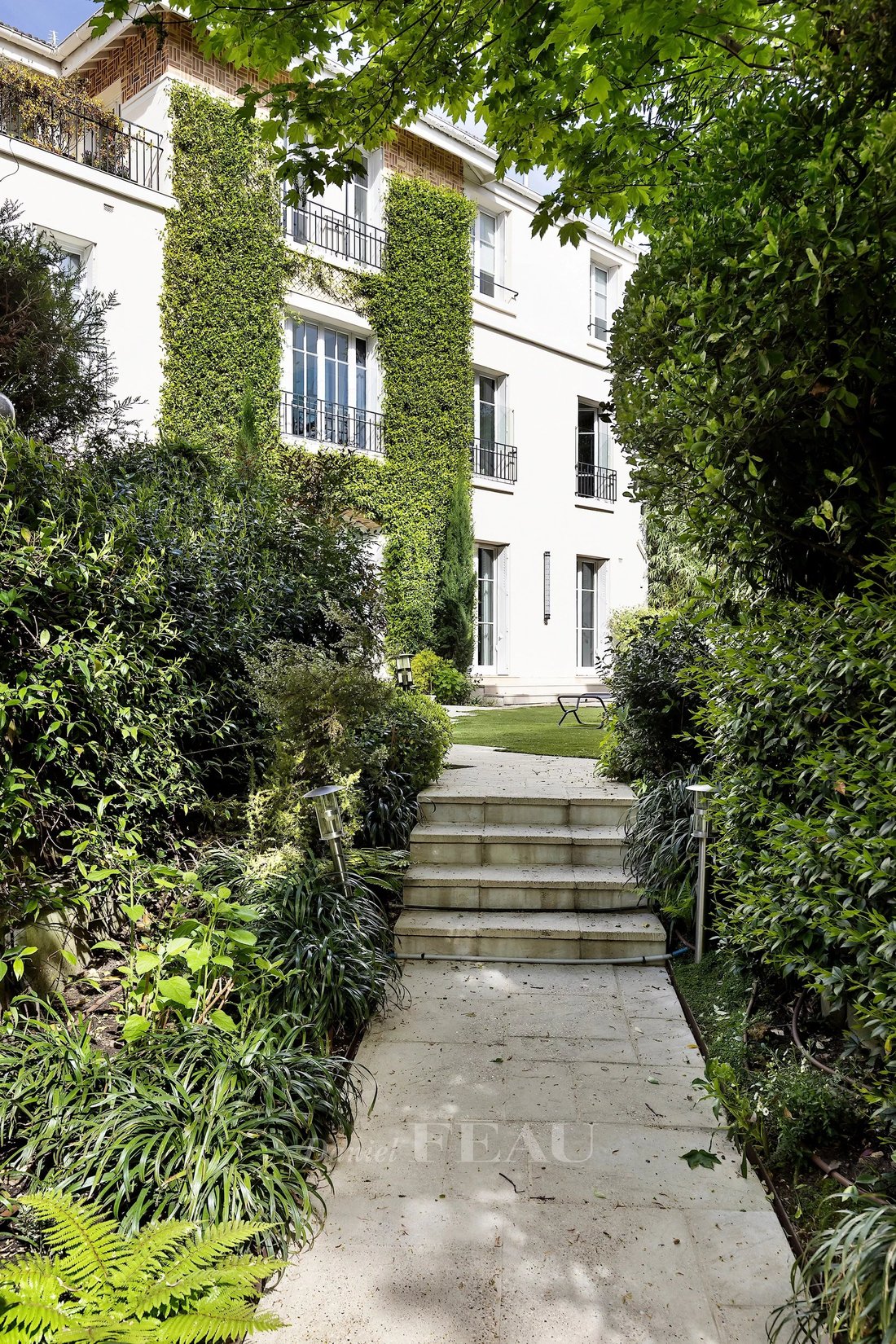 Estate in Auteuil Nord, Paris 16e Arrondissement, Paris 3 - 18223856