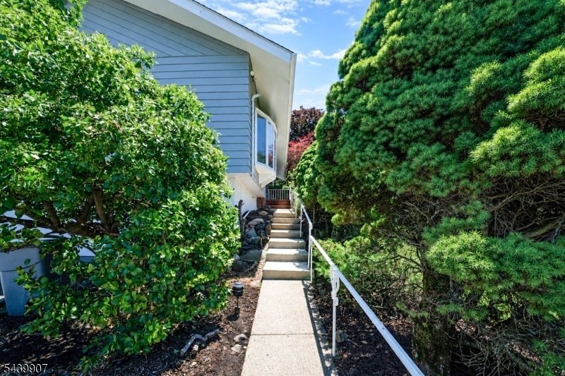 House in Fairfield, New Jersey, United States 5 - 18223630
