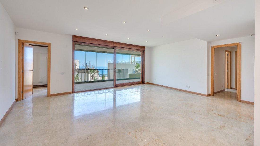 Apartment in Marbella, Andalusia, Spain 4 - 18225882