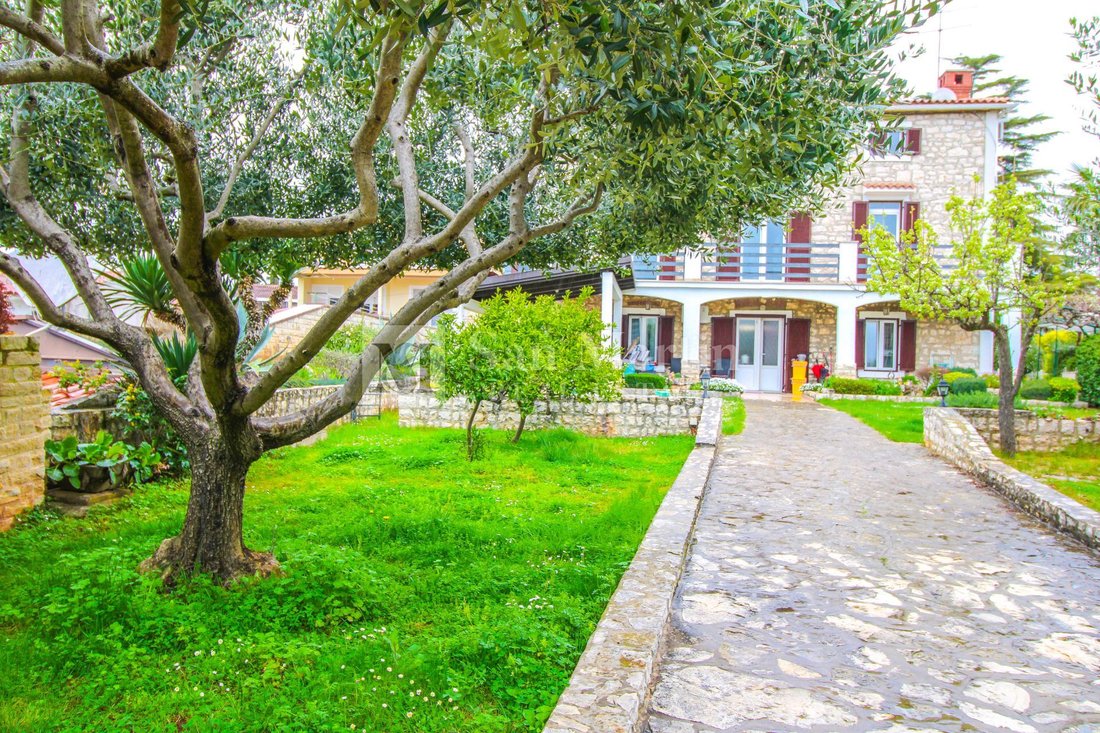 House in Umag, Istria County, Croatia 2 - 18227395
