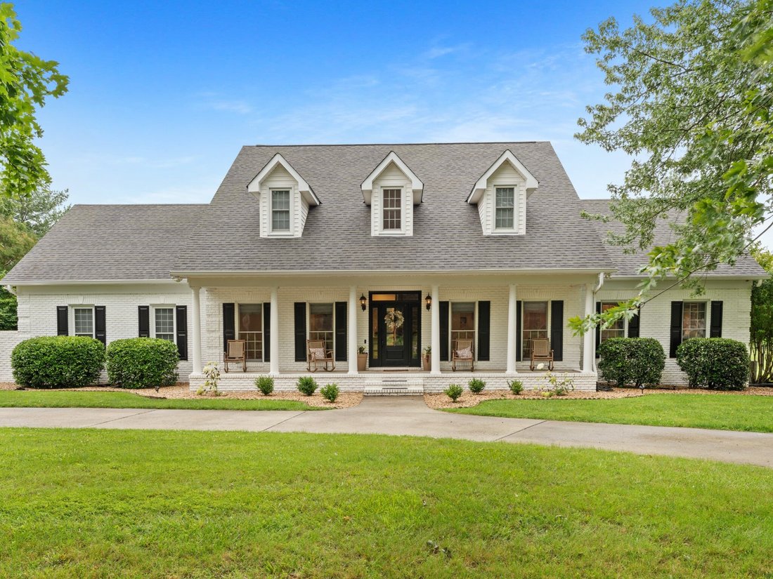 House in Tullahoma, Tennessee, United States 2 - 18226372