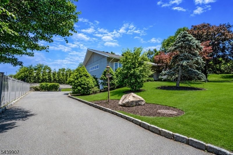House in Fairfield, New Jersey, United States 3 - 18223630