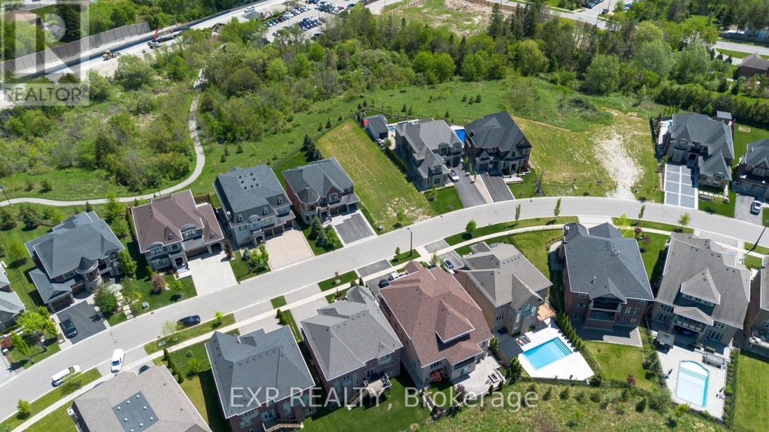House in King, Ontario, Canada 5 - 18230979