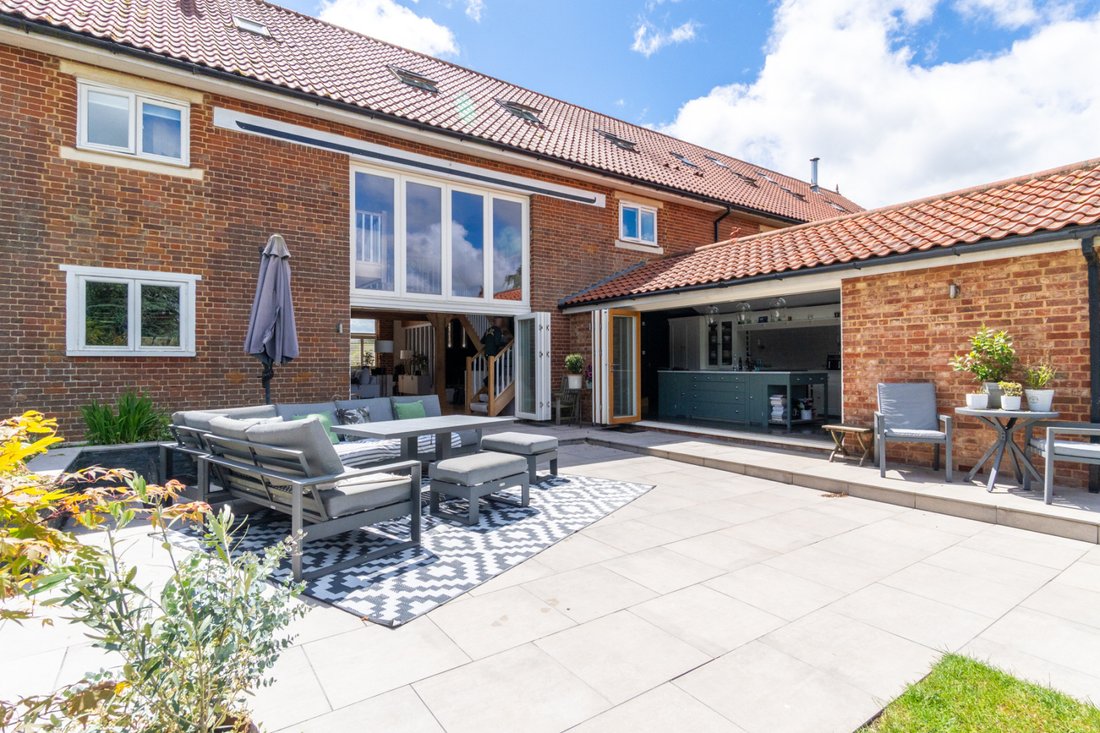 House in Stansted Mountfitchet, England 2 - 18229973