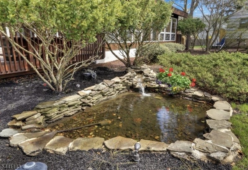 House in Freehold Township, New Jersey, United States 3 - 18230259