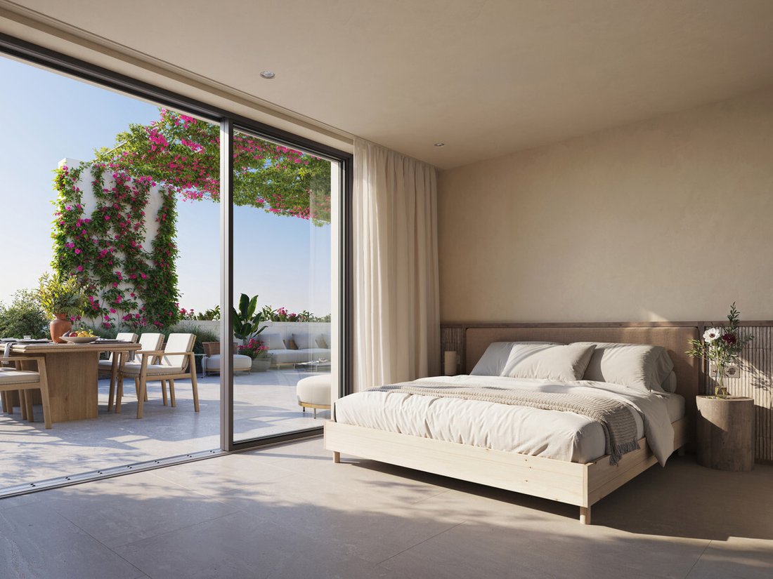 Estepona, Andalusia, Spain 5 - 18090698