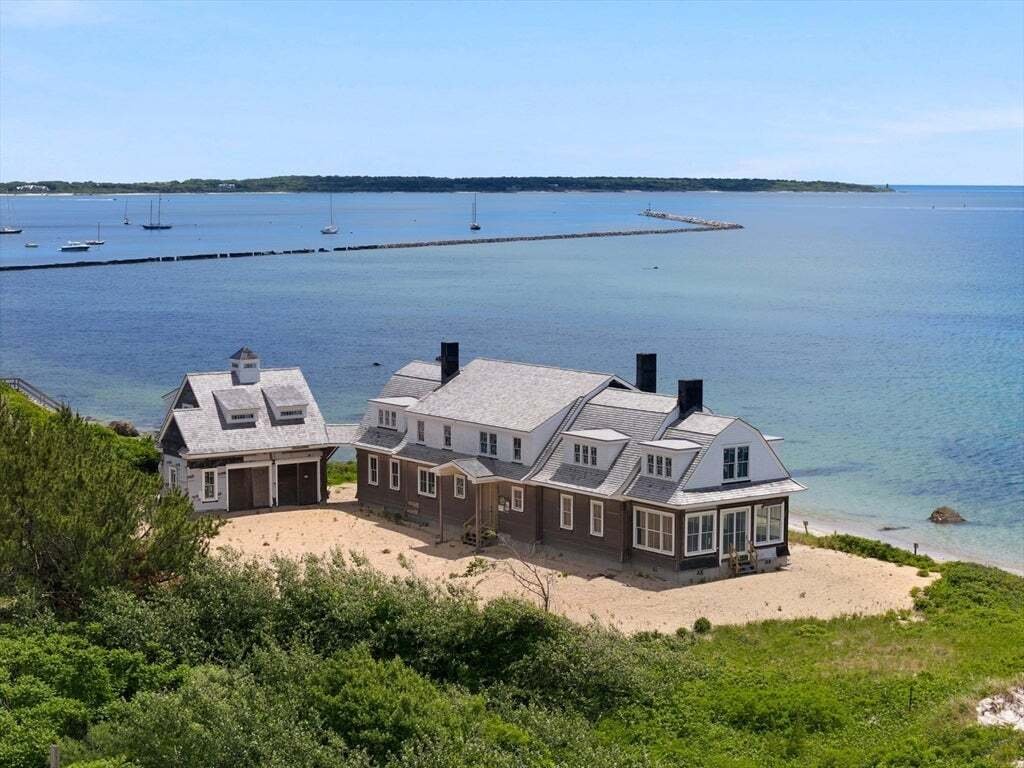 House in Barnstable, Massachusetts, United States 2 - 18224683