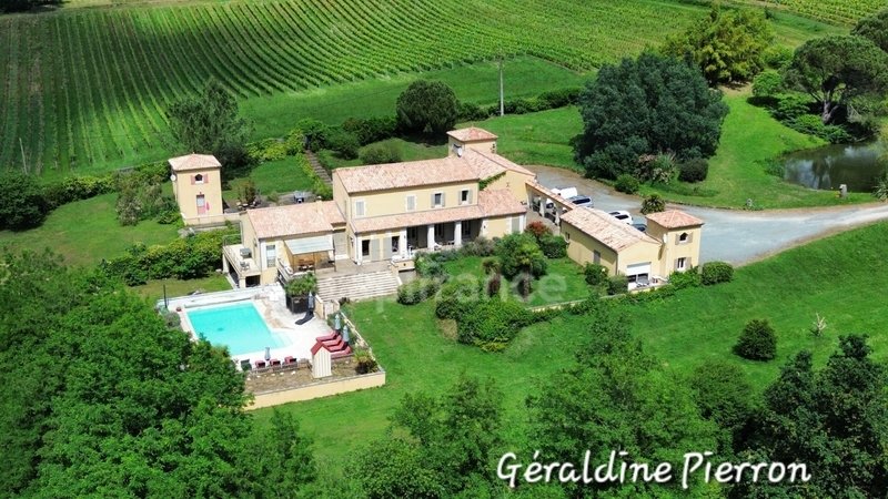 House in Saint-Bonnet-sur-Gironde, Nouvelle-Aquitaine, France 2 - 18224089