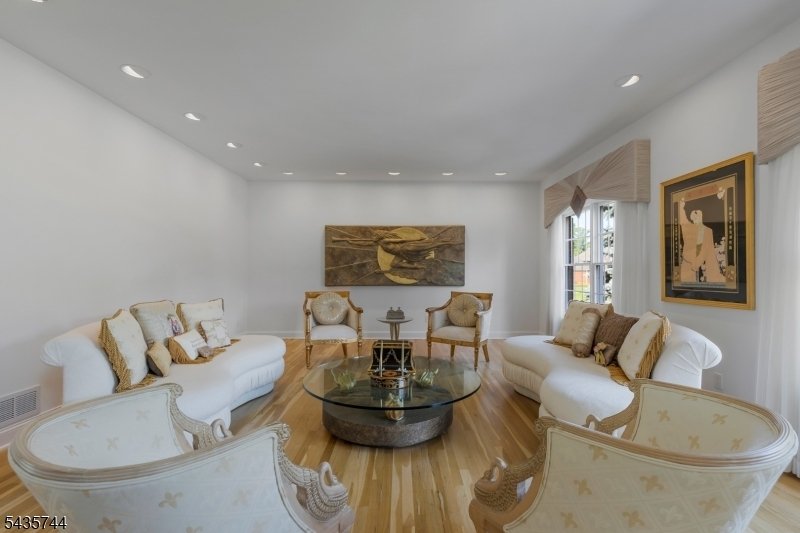 House in Bridgewater Township, New Jersey, United States 5 - 18230317