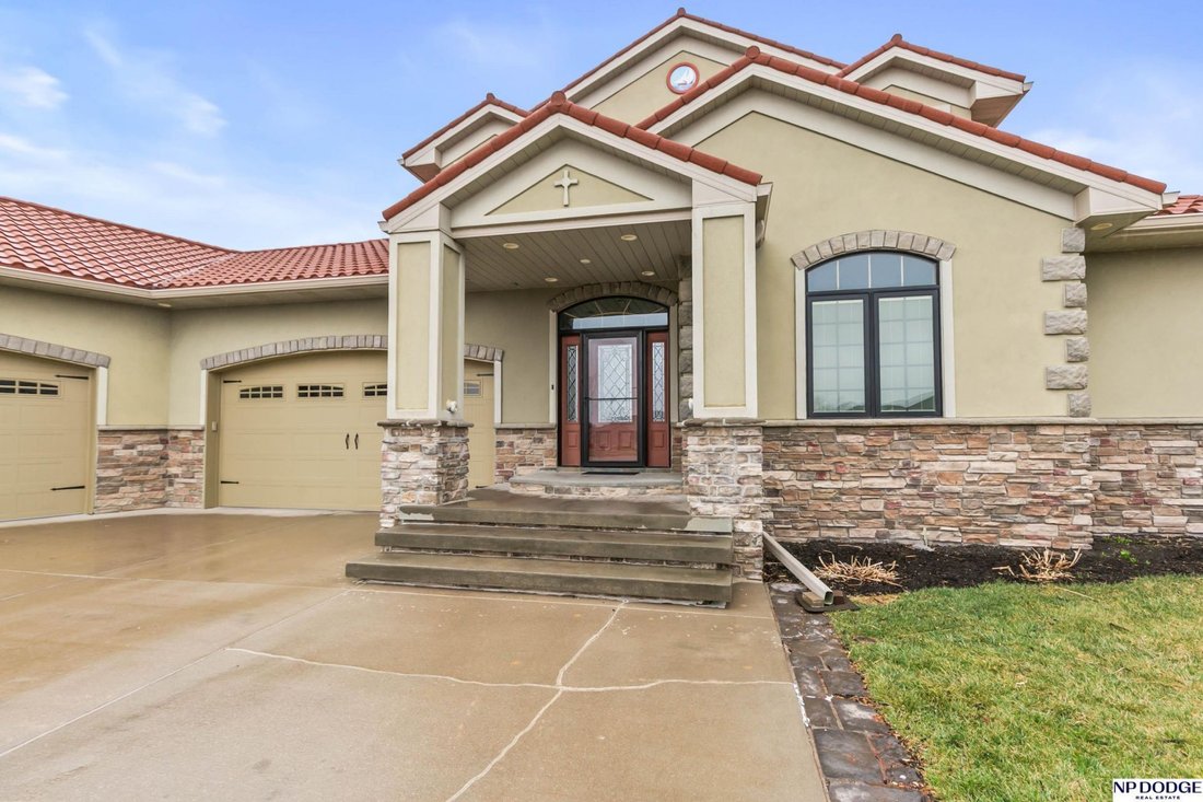House in Valley, Nebraska, United States 2 - 18228925