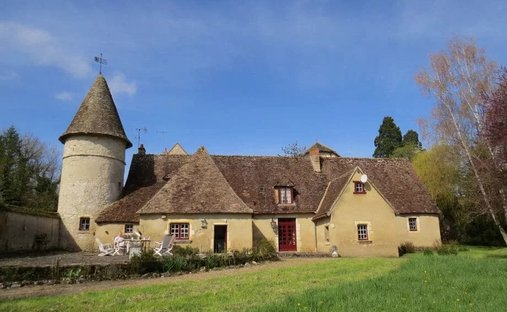 Casa a Avermes, Auvergne-Rodano-Alpi, Francia 1
