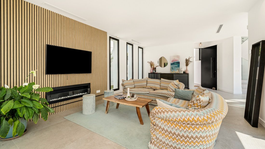 Villa in Elviria-Cabopino, Marbella, Spain 4 - 18225895