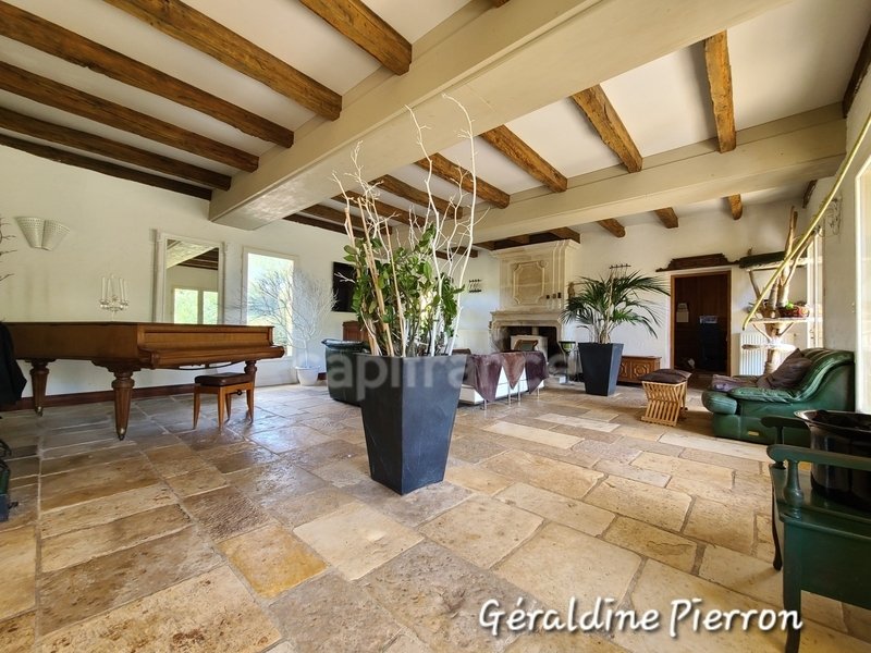 House in Saint-Bonnet-sur-Gironde, Nouvelle-Aquitaine, France 5 - 18224089