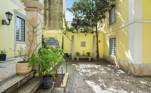 Villa in Estrela, Lisbon, Portugal 1