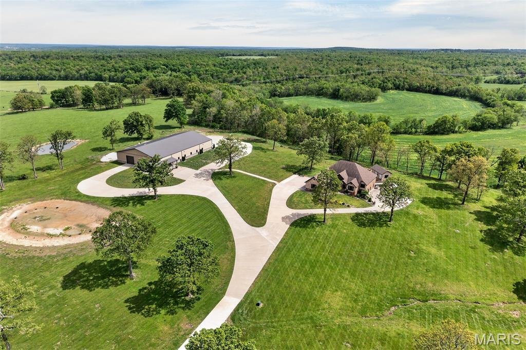 House in Lebanon, Missouri, United States 1 - 18229669