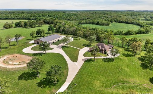 House in Lebanon, Missouri, United States 1