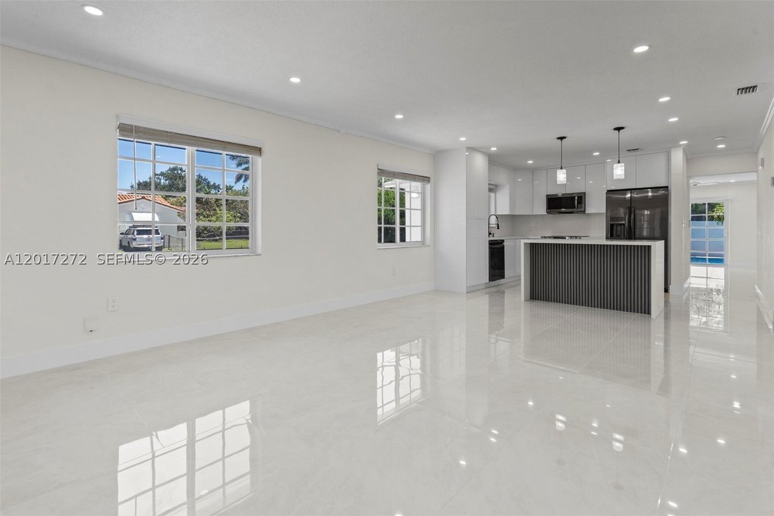 House in Miami, Florida, United States 3 - 17953268