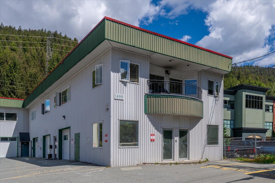 Condo in Whistler, British Columbia, Canada 1 - 18230570
