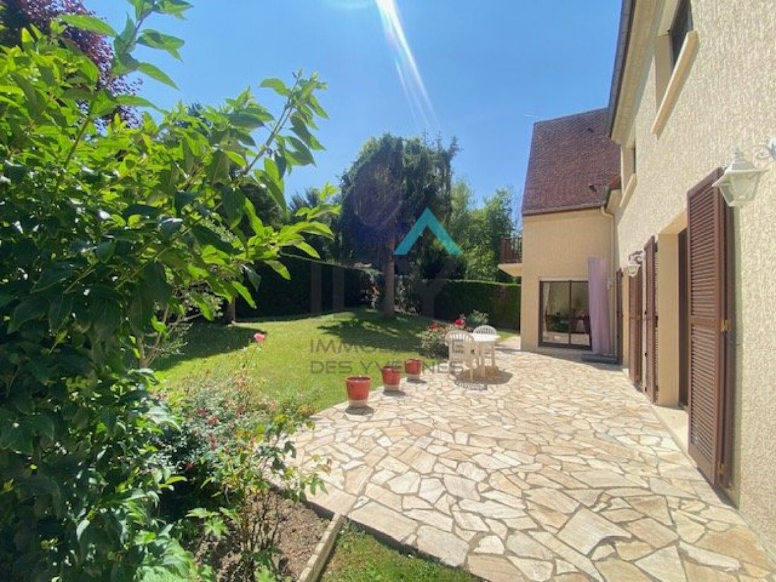 House in L'Étang-la-Ville, Ile-de-France, France 4 - 18226293
