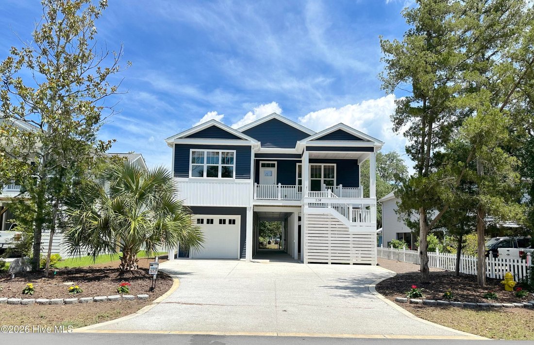 House in Oak Island, North Carolina, United States 2 - 17613463