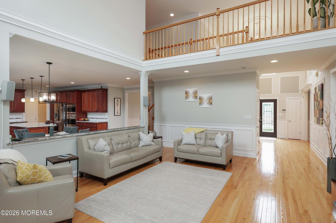 House in Manalapan Township, New Jersey, United States 4 - 18232226