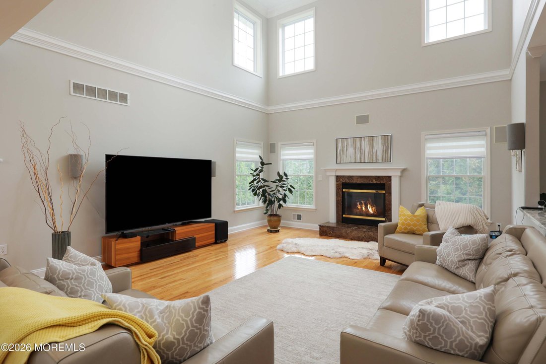 House in Manalapan Township, New Jersey, United States 3 - 18232226