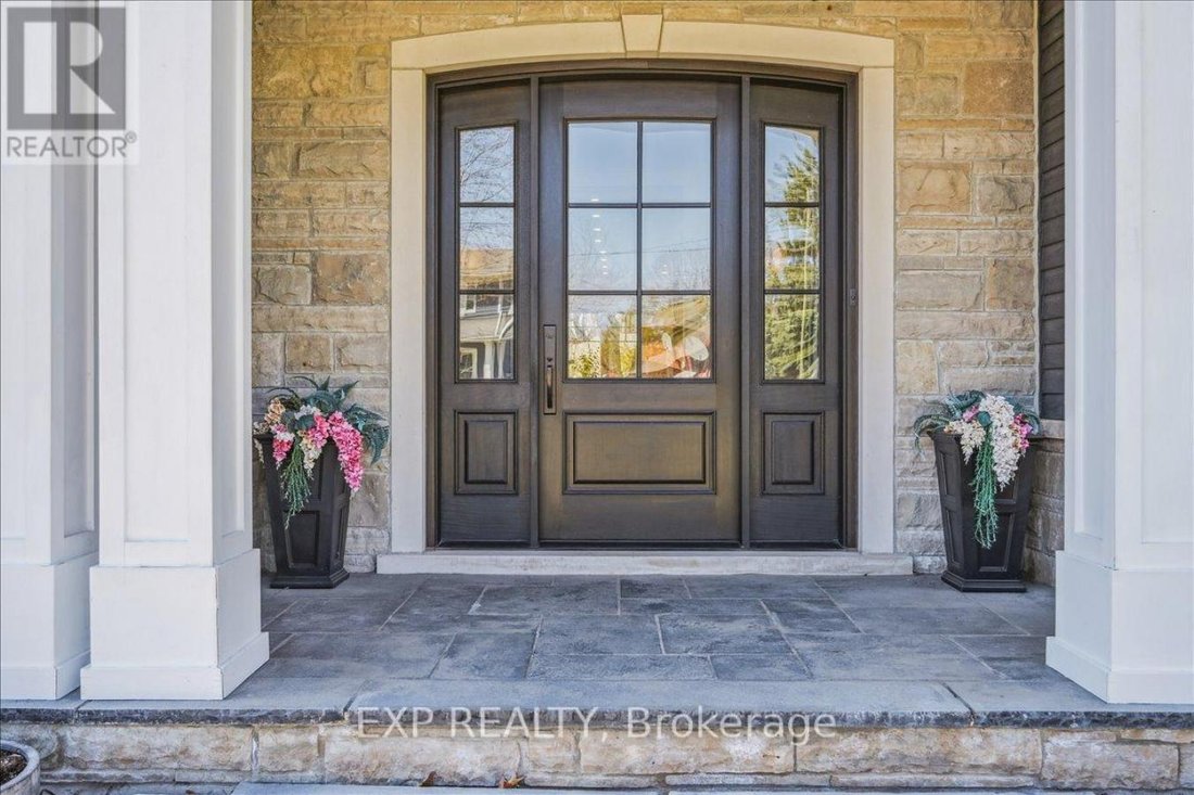 House in Oakville, Ontario, Canada 4 - 18230982