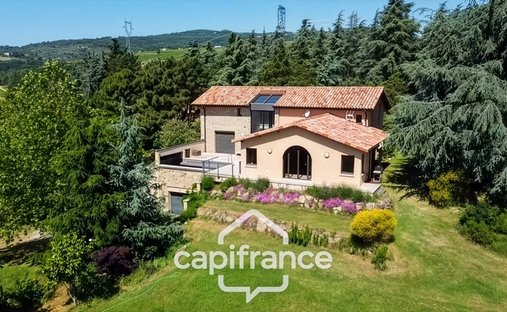Casa a Cornas, Auvergne-Rodano-Alpi, Francia 1