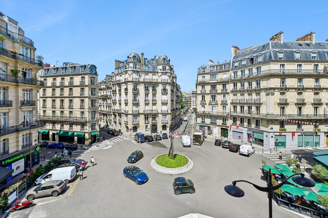 Apartment in Porte Dauphine, Paris 16e Arrondissement, Paris 3 - 18223891